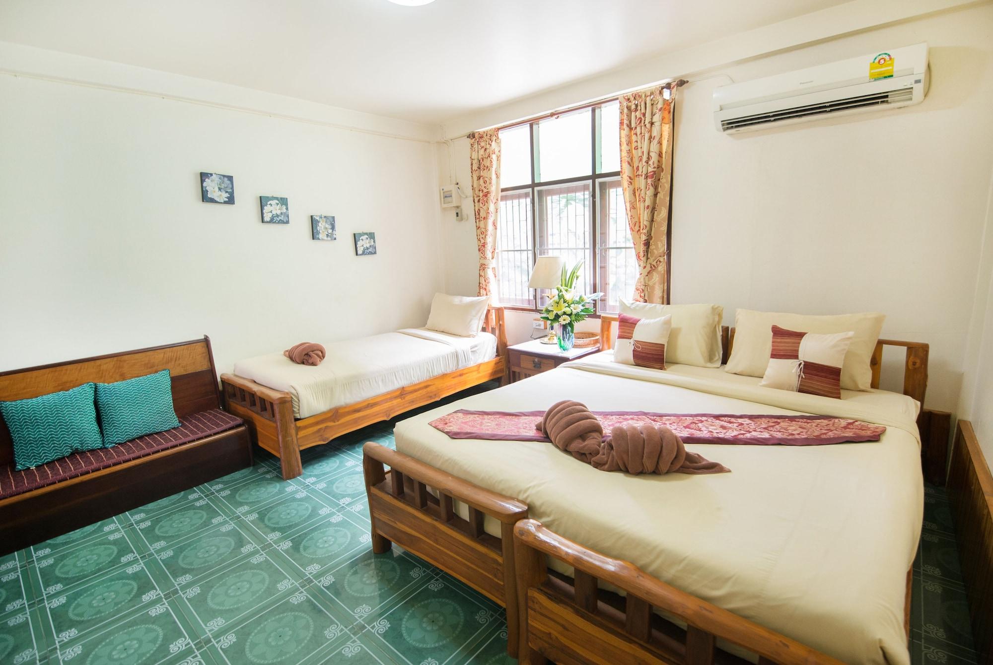 Pongphen Guesthouse - Sha Plus Certified Канчанабури Экстерьер фото