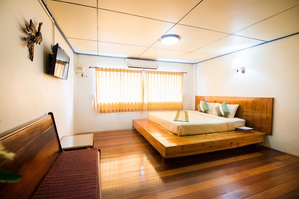 Pongphen Guesthouse - Sha Plus Certified Канчанабури Экстерьер фото