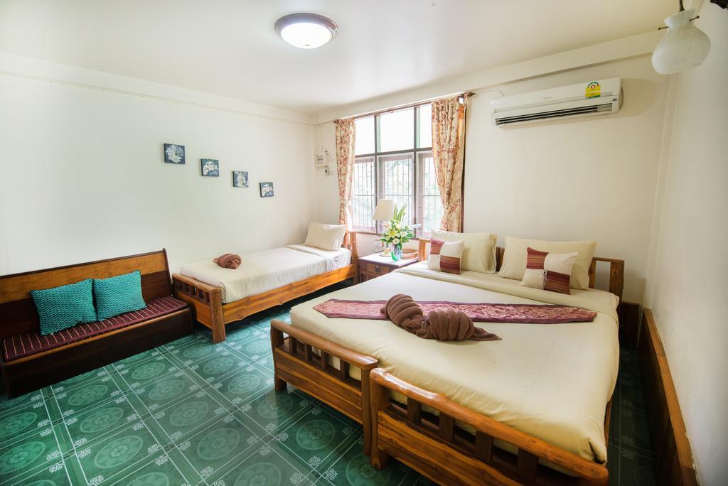 Pongphen Guesthouse - Sha Plus Certified Канчанабури Экстерьер фото