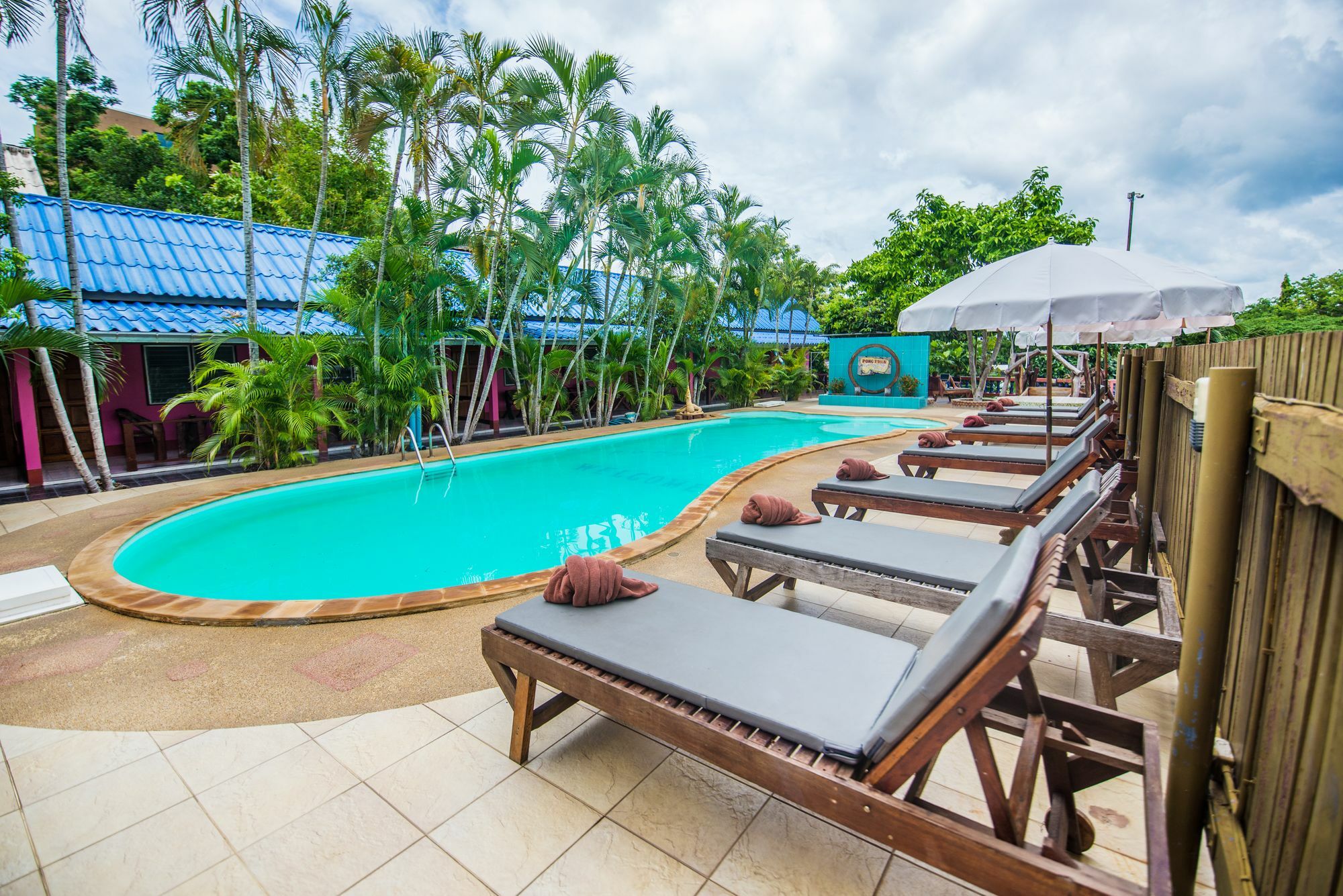 Pongphen Guesthouse - Sha Plus Certified Канчанабури Экстерьер фото