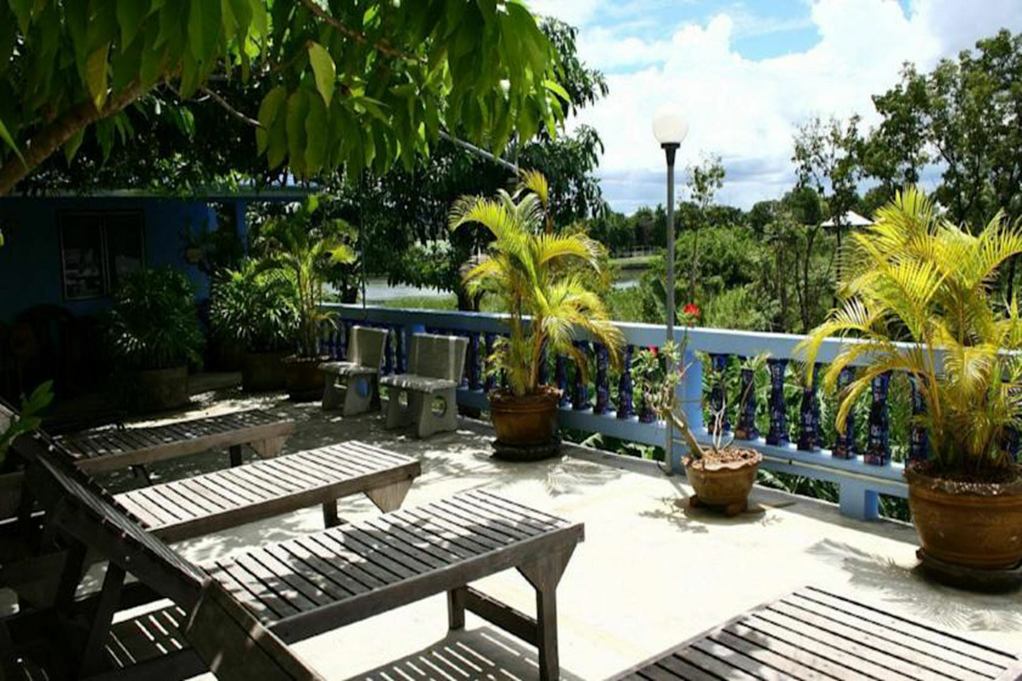 Pongphen Guesthouse - Sha Plus Certified Канчанабури Экстерьер фото