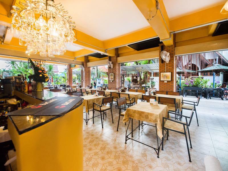 Pongphen Guesthouse - Sha Plus Certified Канчанабури Экстерьер фото